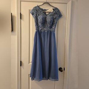 MAKE YOU PRETTY MORE Elegant Blue Lace Dress